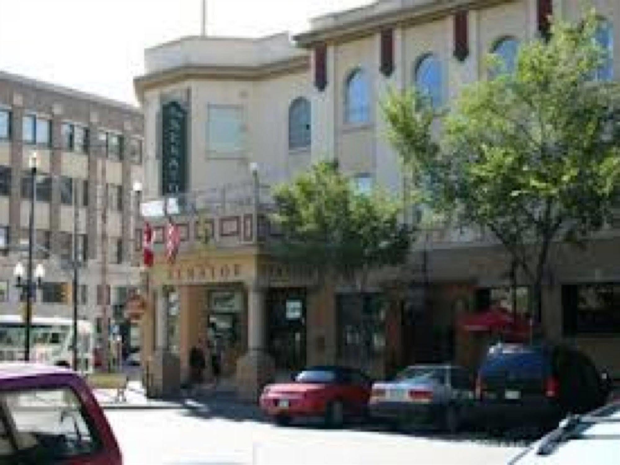Hotel Senator Σασκάτουν Εξωτερικό φωτογραφία
